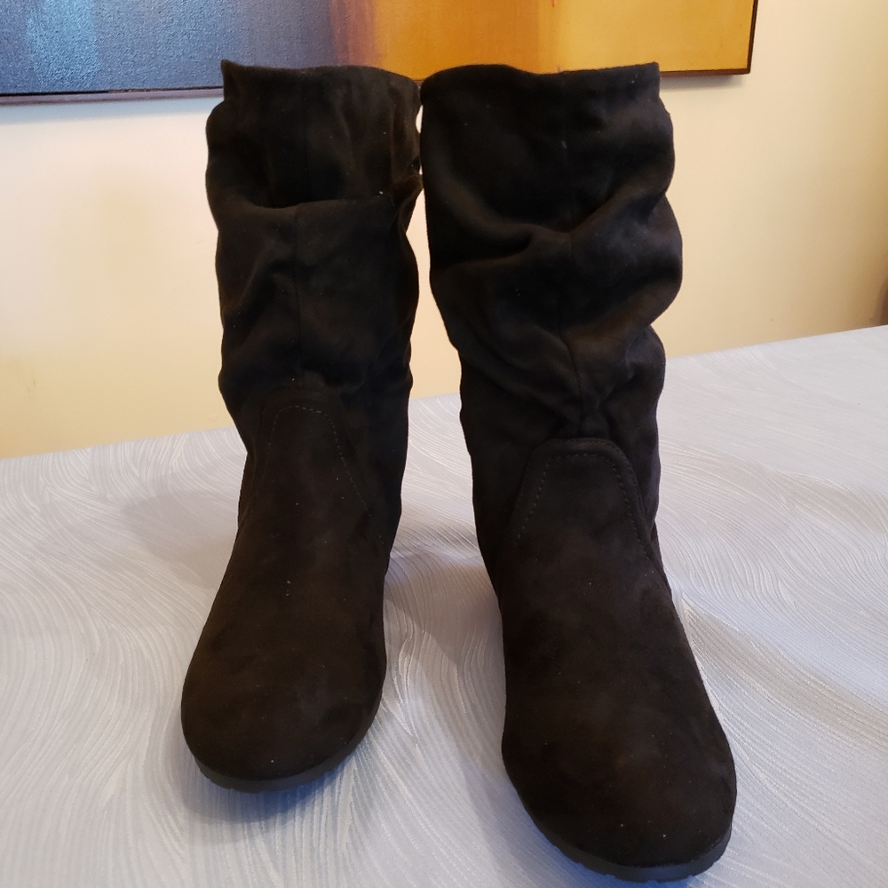 NWOT...ALDO NERIA BLACK SLOUCH BOOTS